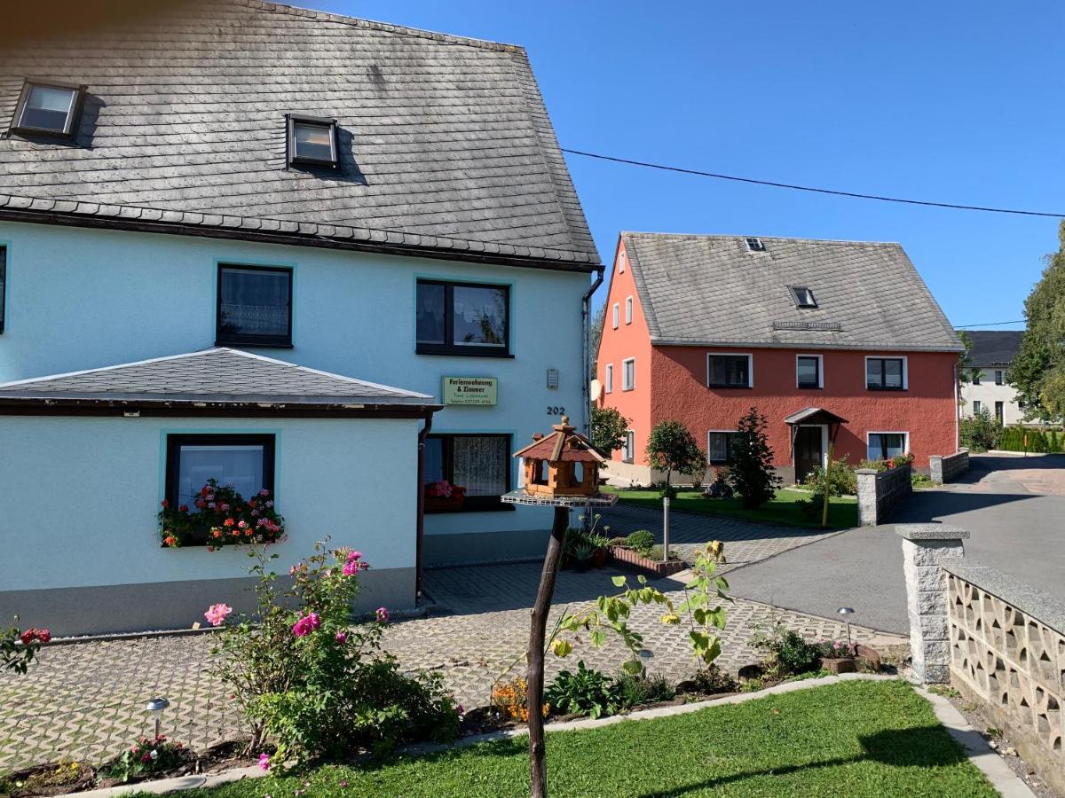 Ferienwohnung Lippmann Grosshartmannsdorf Bagian luar foto