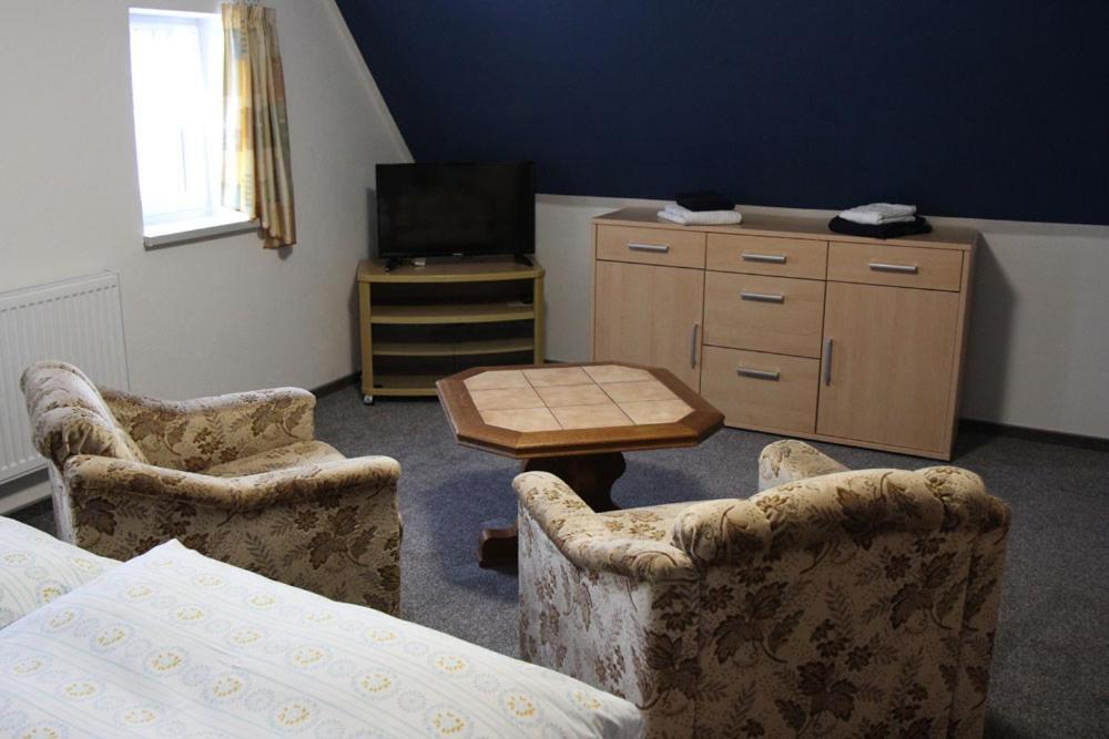 Ferienwohnung Lippmann Grosshartmannsdorf Bagian luar foto